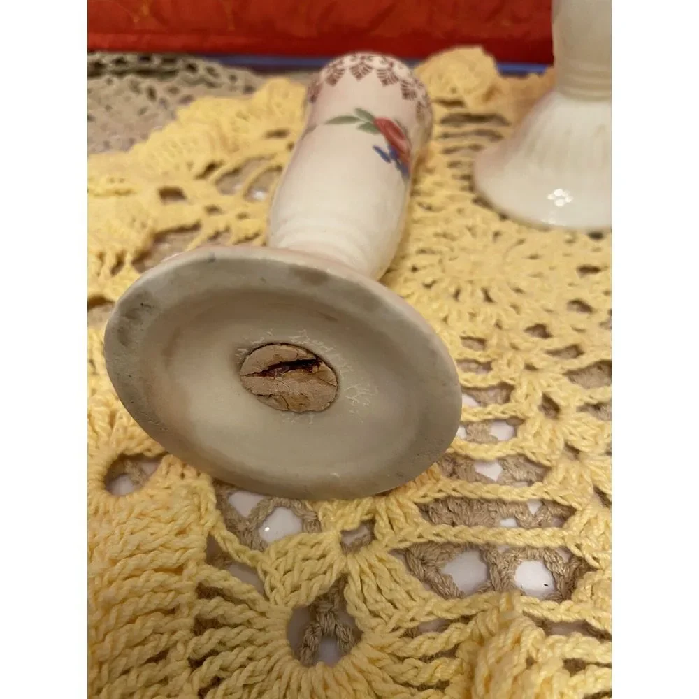 Vintage‎ Floral  Salt & Pepper Shakers 5.25